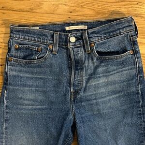 Levis wedgie straight jeans